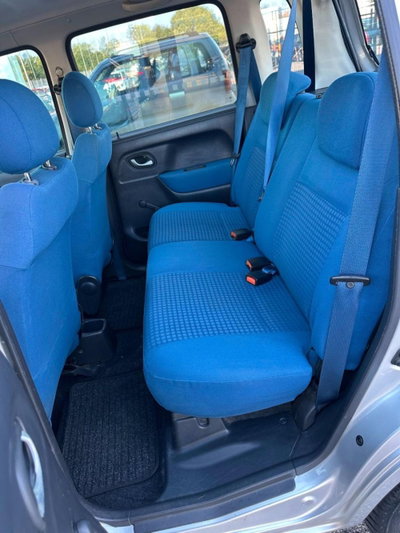 Opel Agila 1.2 16V Enjoy (14)