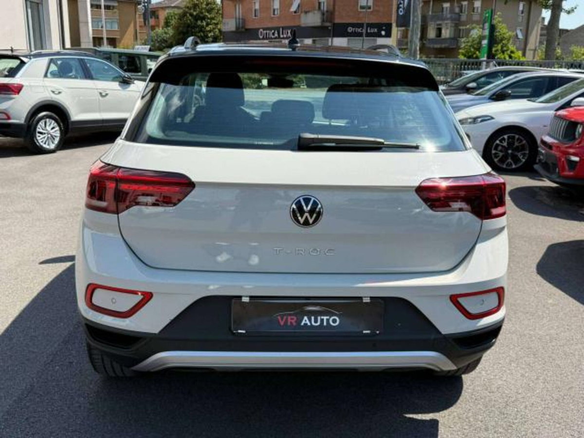 Volkswagen T-Roc 1.5 tsi Life dsg (5)
