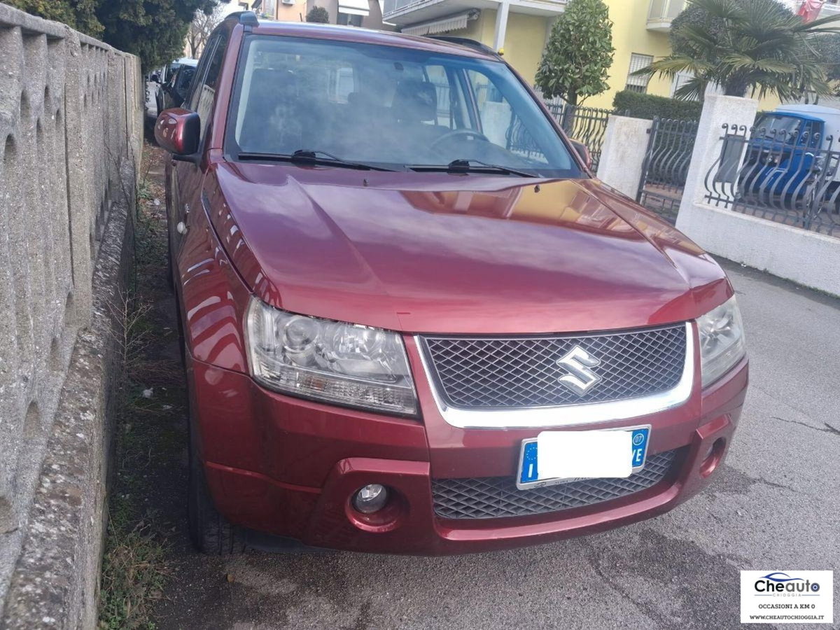 Suzuki Grand Vitara 1.9 DDiS 5 porte Crossover (3)