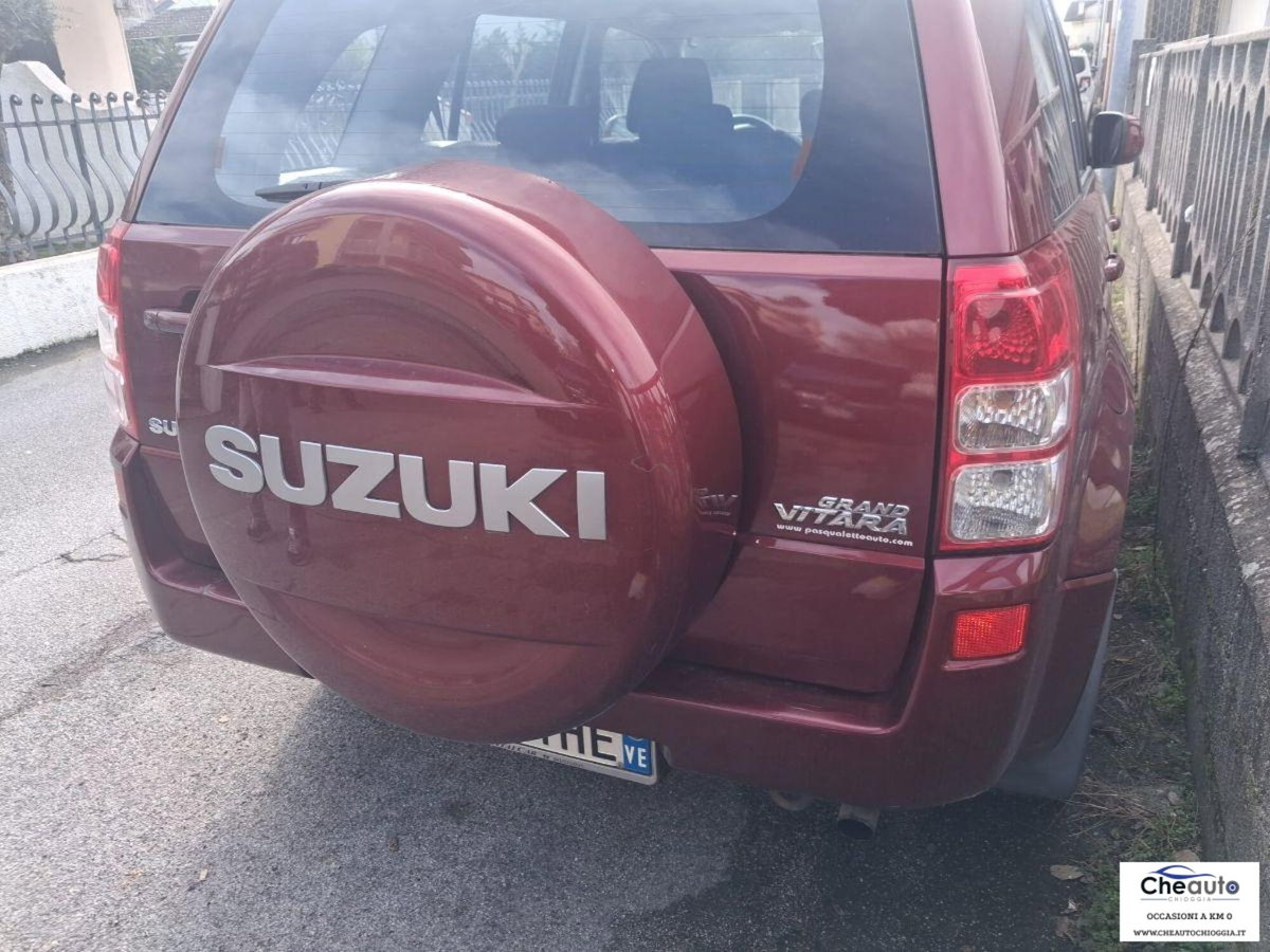 Suzuki Grand Vitara 1.9 DDiS 5 porte Crossover (5)