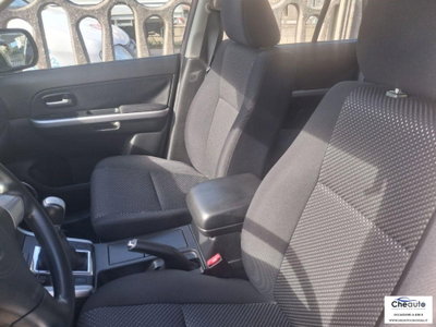 Suzuki Grand Vitara 1.9 DDiS 5 porte Crossover (8)