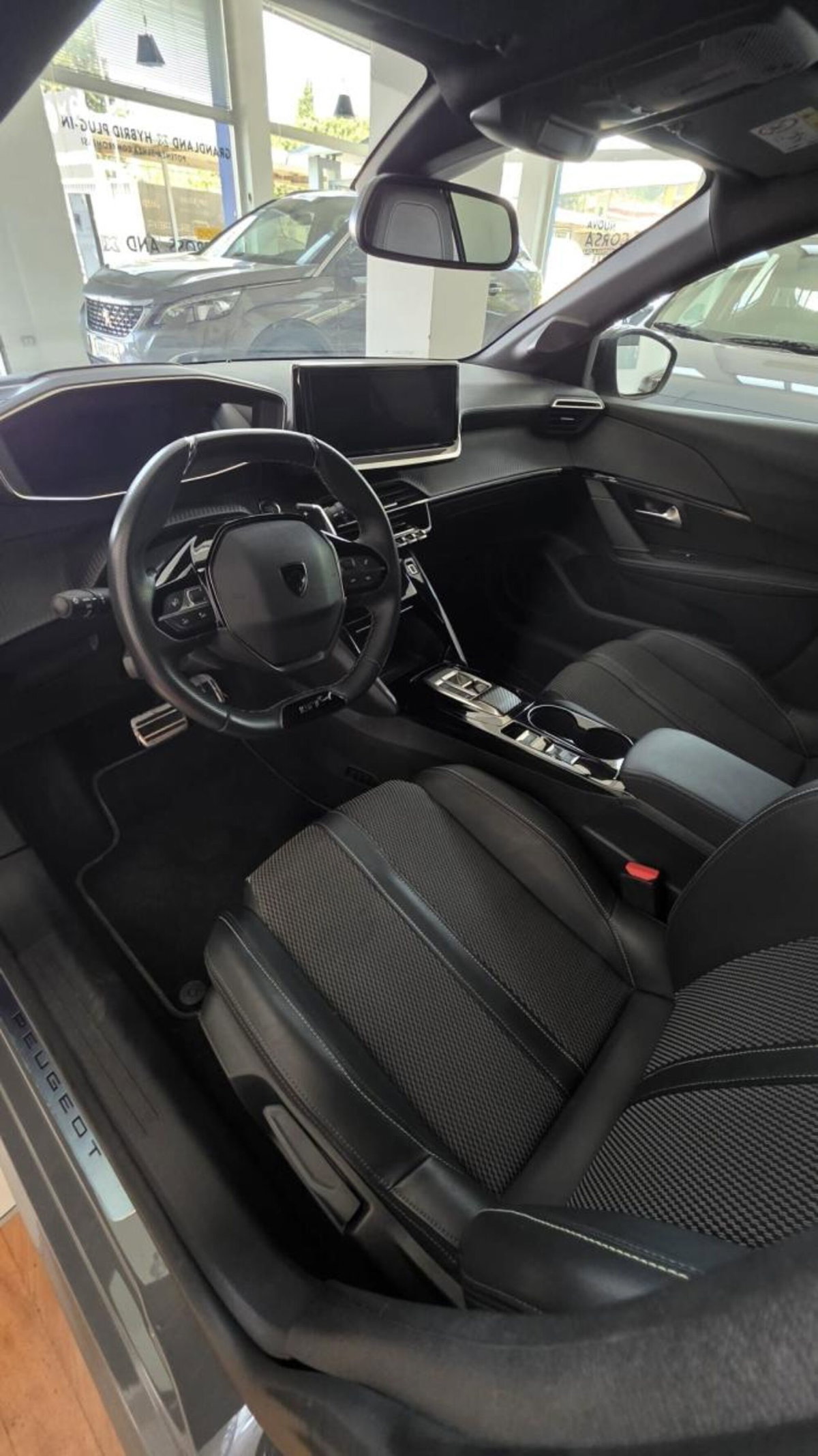 Peugeot 208 1.2 hybrid Active 100cv e-dcs 6 (7)