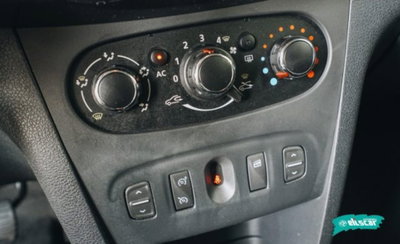 Dacia Sandero Stepway 1.5 dCi 8V 90CV (13)