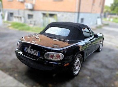 Mazda MX-5 1.8i 16V cat Backstage (11)
