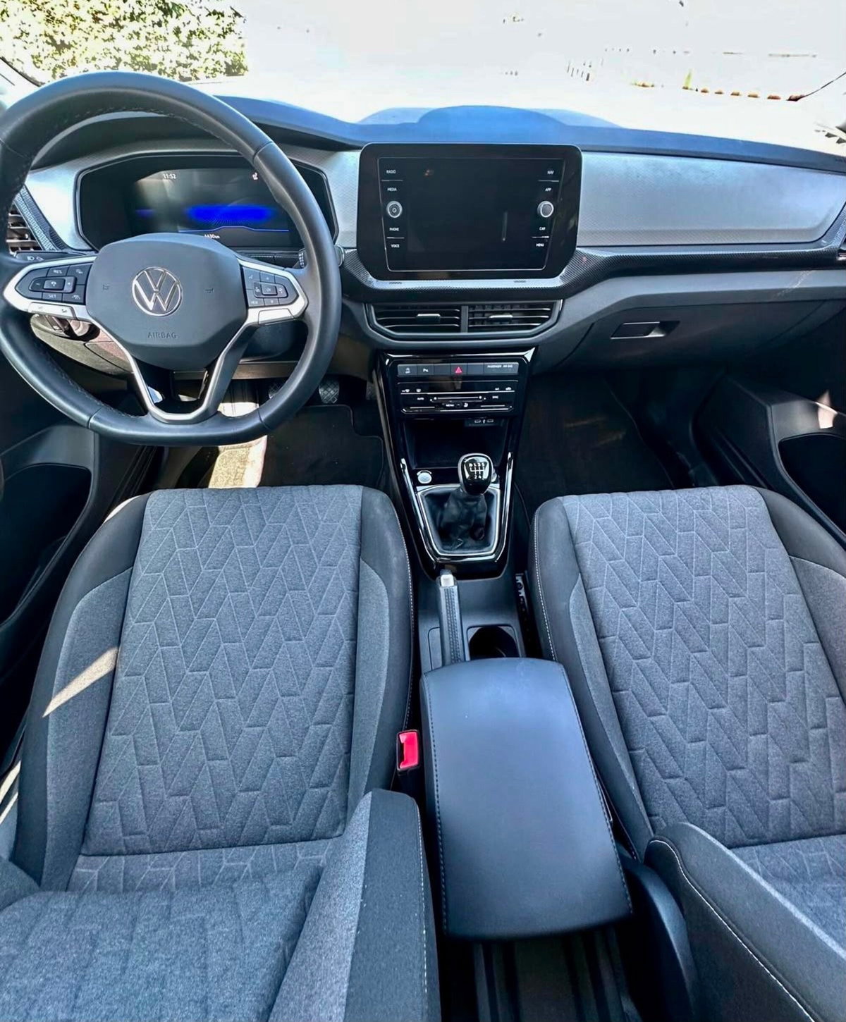 Volkswagen T-Cross 1.0 tsi Life 115cv dsg (13)