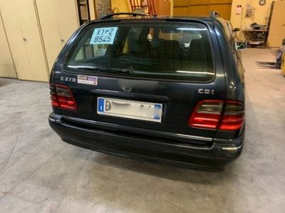 Mercedes-Benz Classe E Station Wagon 270 CDI cat Elegance (17)