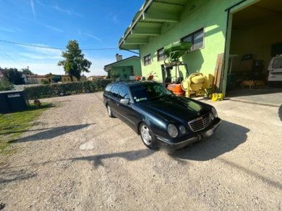 Mercedes-Benz Classe E Station Wagon 270 CDI cat Elegance (4)