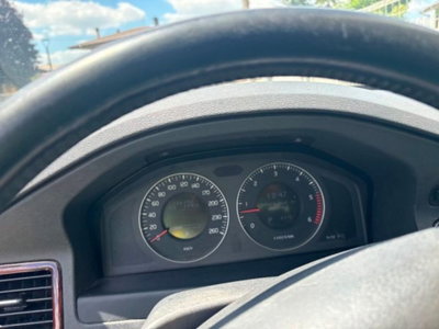 Volvo S80 2.4 D5 185 CV AWD Momentum (8)
