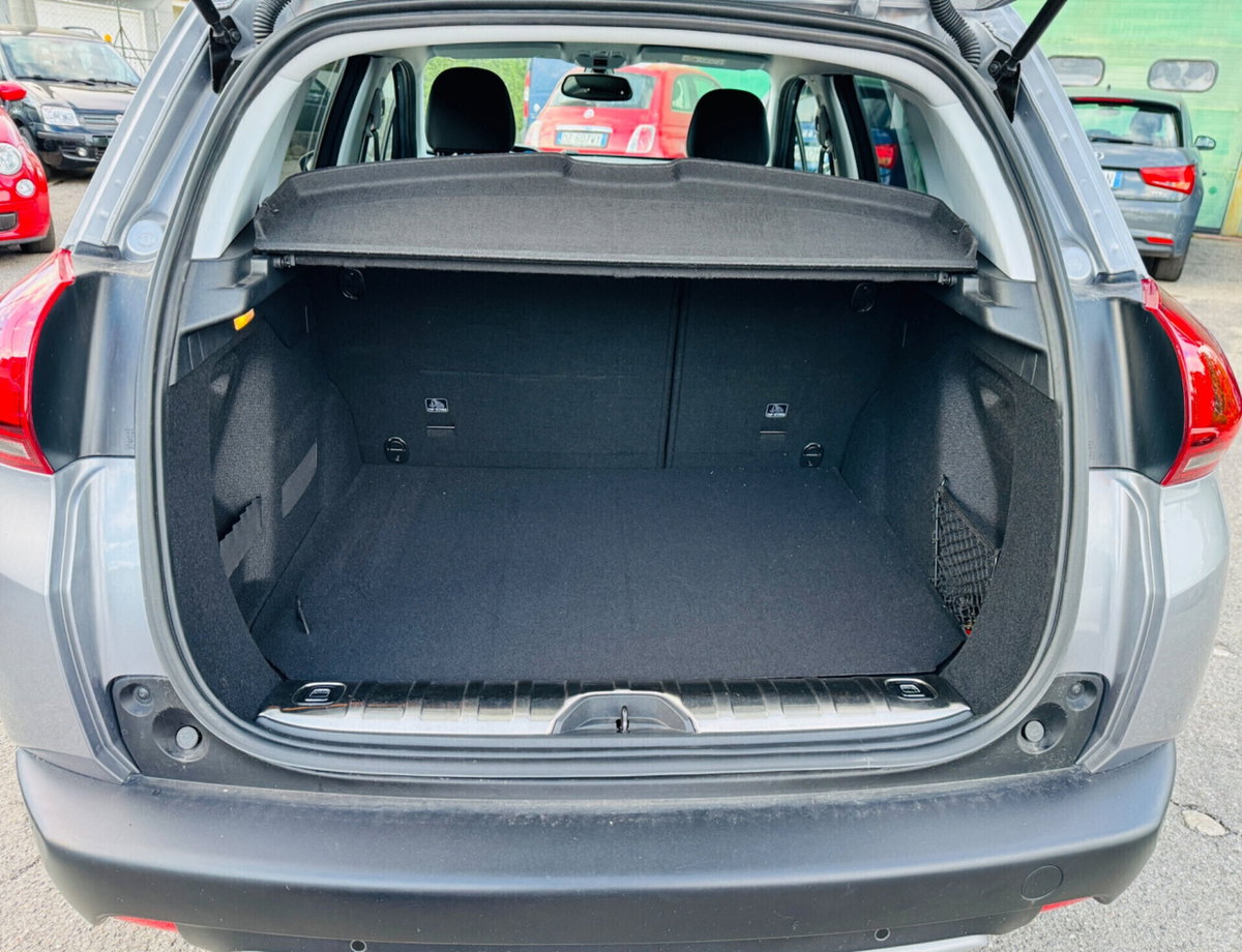 Peugeot 2008 BlueHDi 100 S&S Allure (20)