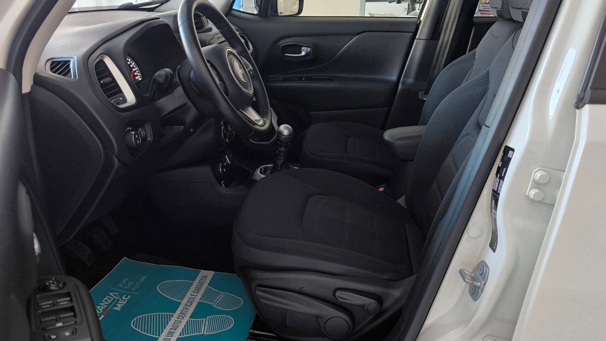 Jeep Renegade 2.0 Mjt 140CV 4WD Active Drive Limited (12)