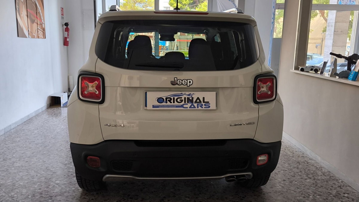 Jeep Renegade 2.0 Mjt 140CV 4WD Active Drive Limited (8)