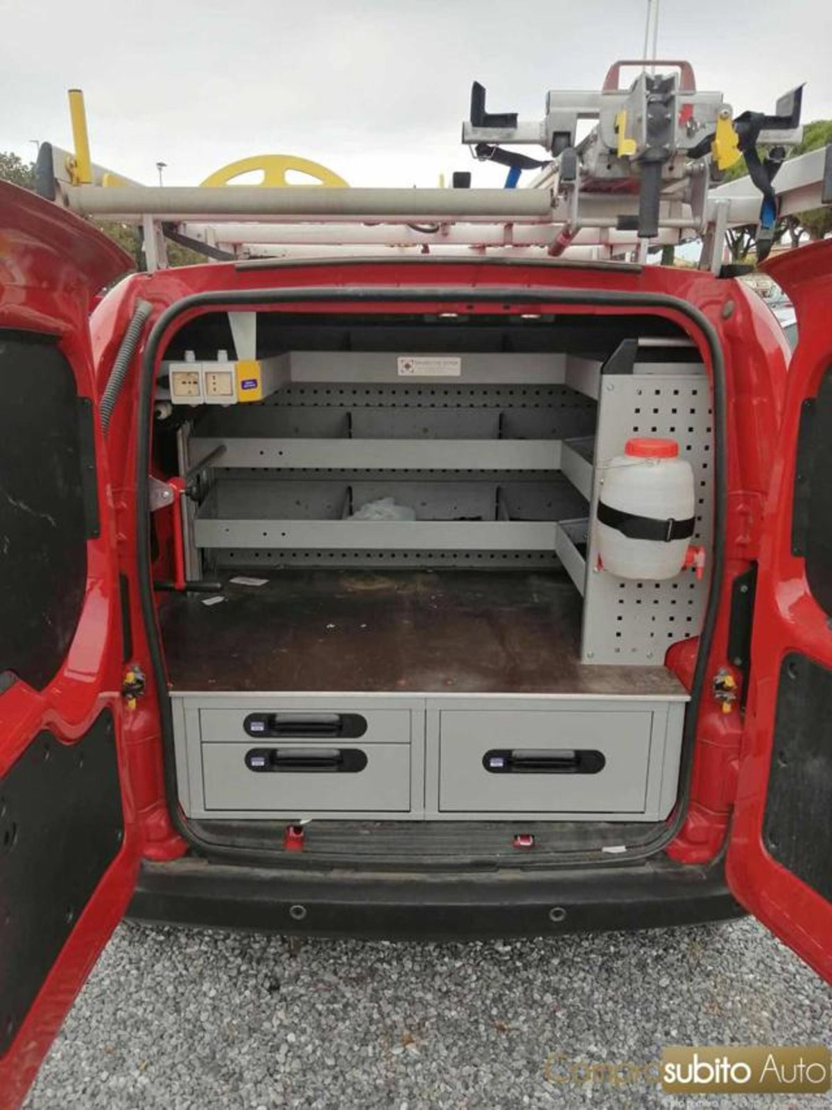 Fiat Fiorino 1.3 MJT 80CV Cargo (9)