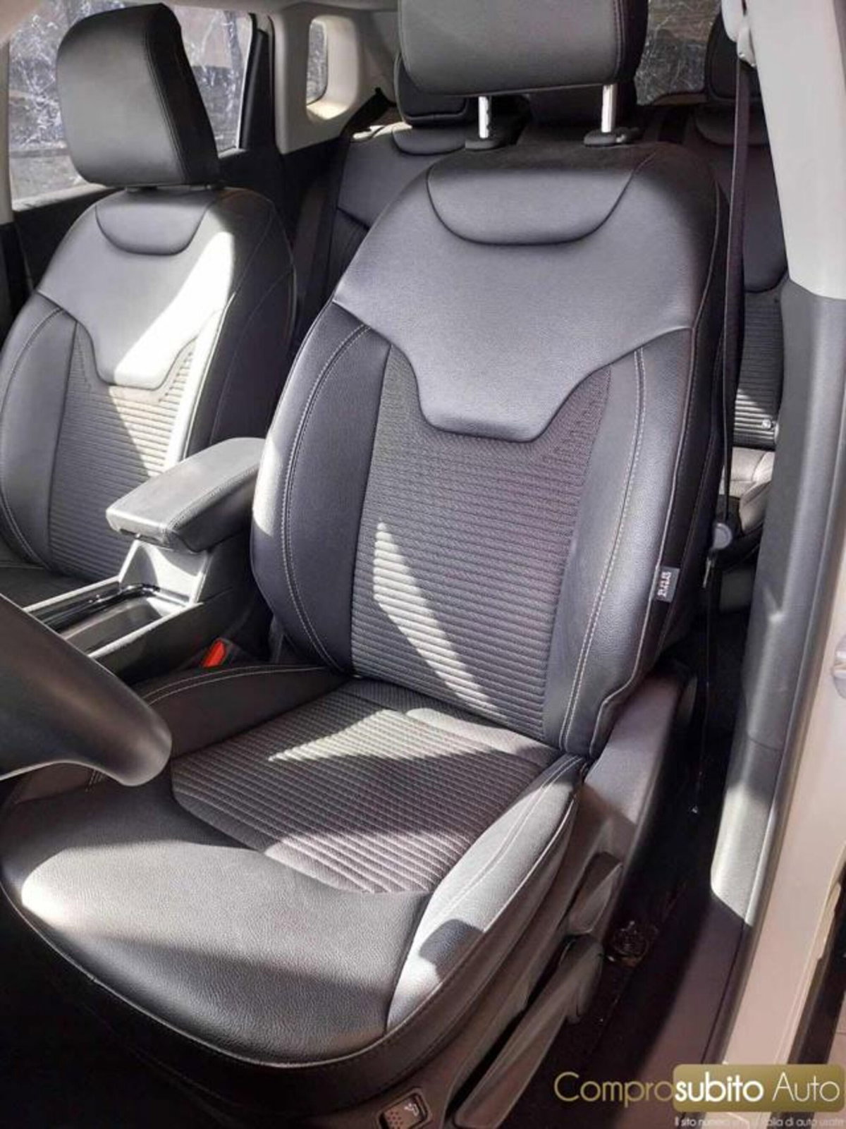 Jeep Compass 1.6 mjt Night Eagle 2wd 130cv (13)