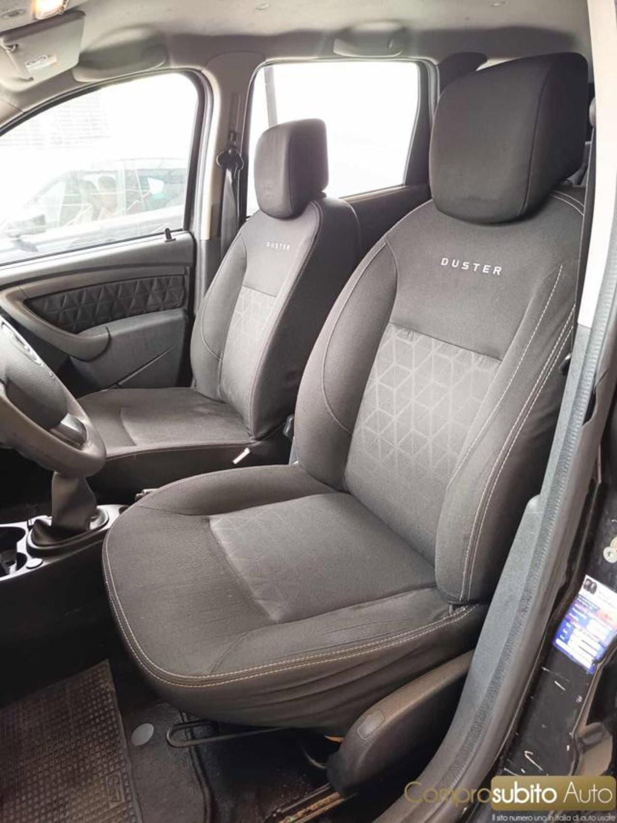 Dacia Duster 1.5 dCi 110CV Start&Stop 4x2 Prestige (9)