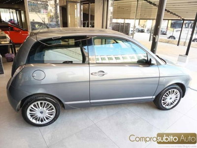 Lancia Ypsilon 1.3 MJT 75 CV Platino (4)