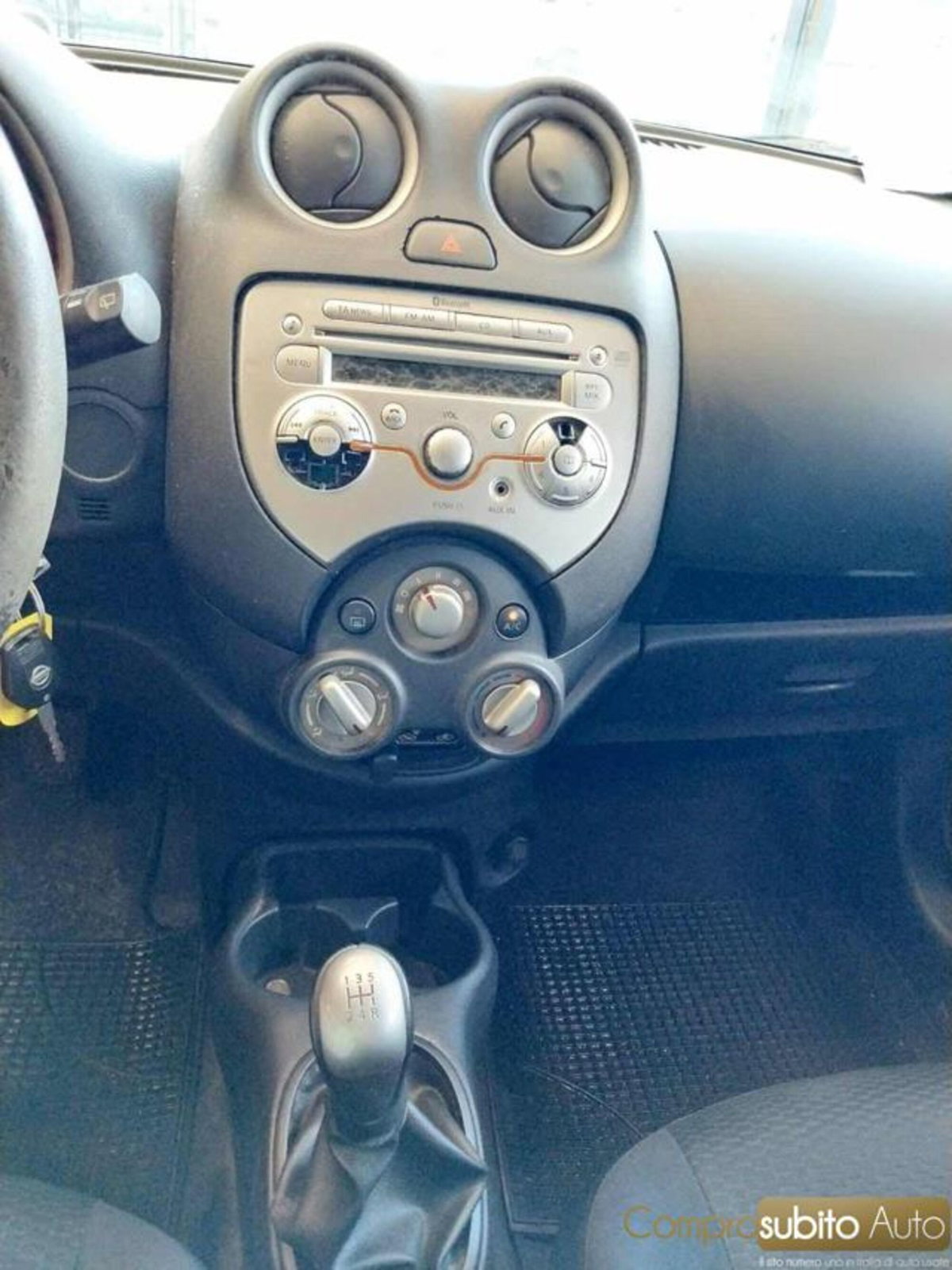 Nissan Micra 1.2 12V 5 porte Comfort Young (12)
