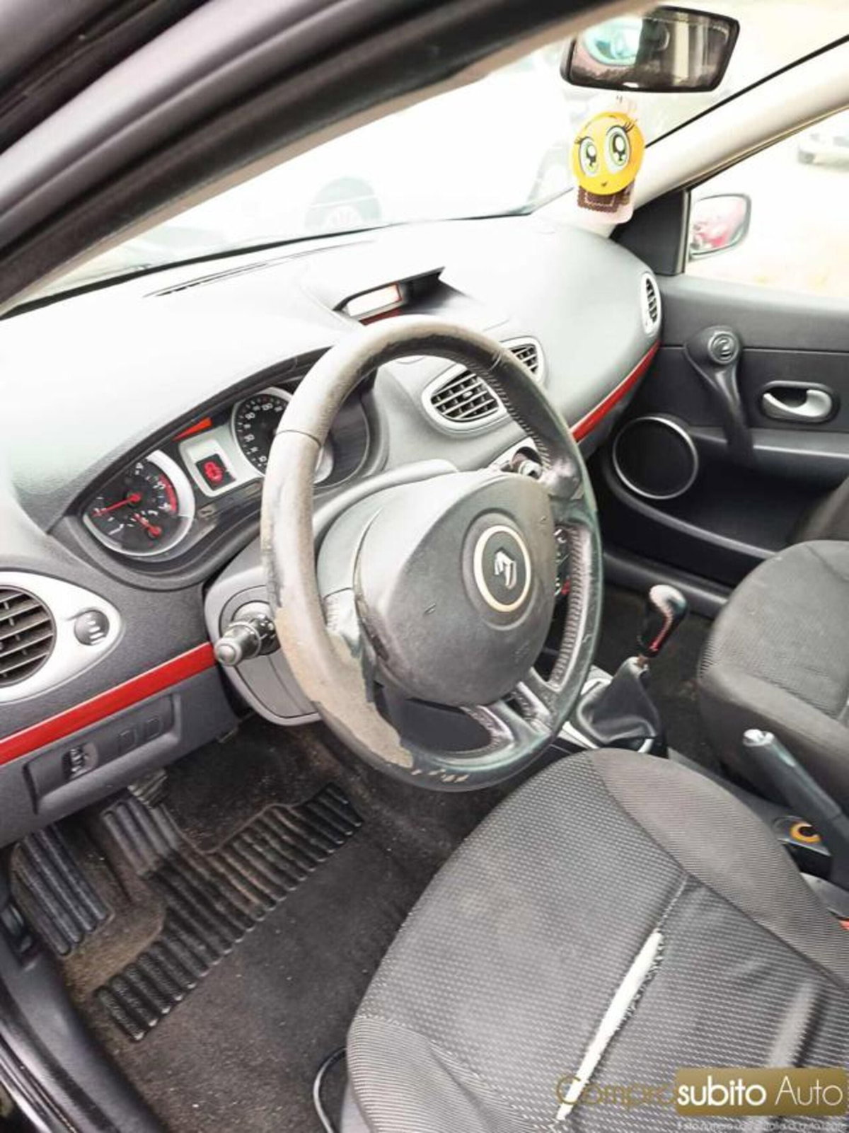 Renault Clio 1.5 dCi 70CV 5 porte Confort (6)