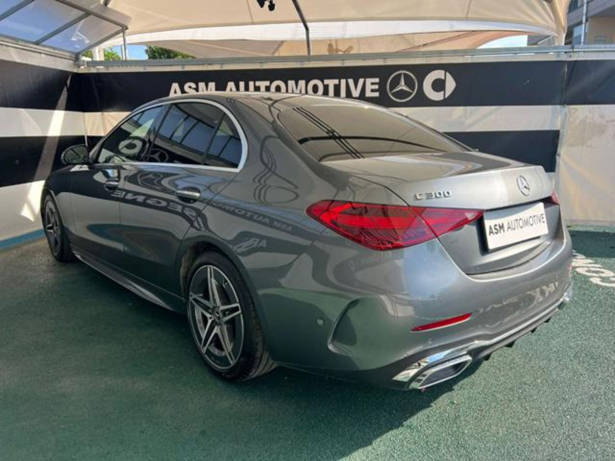 Mercedes-Benz Classe C 300 e Plug-in hybrid Premium (4)