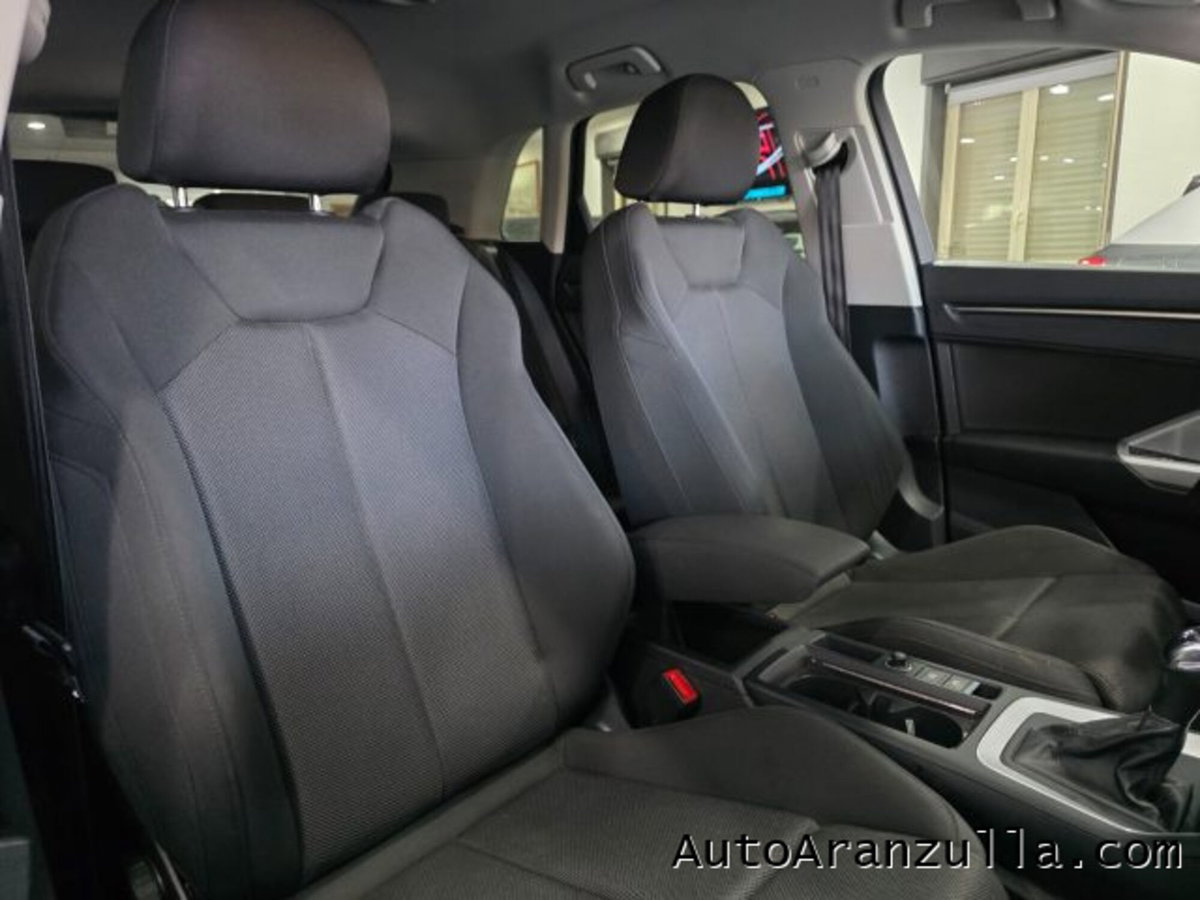 Audi Q3 35 TDI quattro S tronic Business (19)