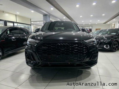 Audi Q5 Sportback 2.0 tdi mhev+ Launch Edition S line quattro 204cv s-tronic (2)