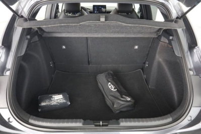 Toyota Corolla GR SPORT 1.8 Hybrid Bi-Tone (6)