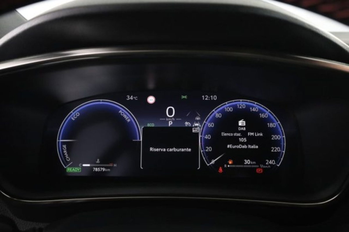 Toyota Corolla GR SPORT 1.8 Hybrid Bi-Tone (7)
