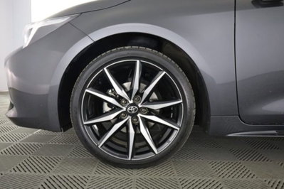 Toyota Corolla GR SPORT 1.8 Hybrid Bi-Tone (8)