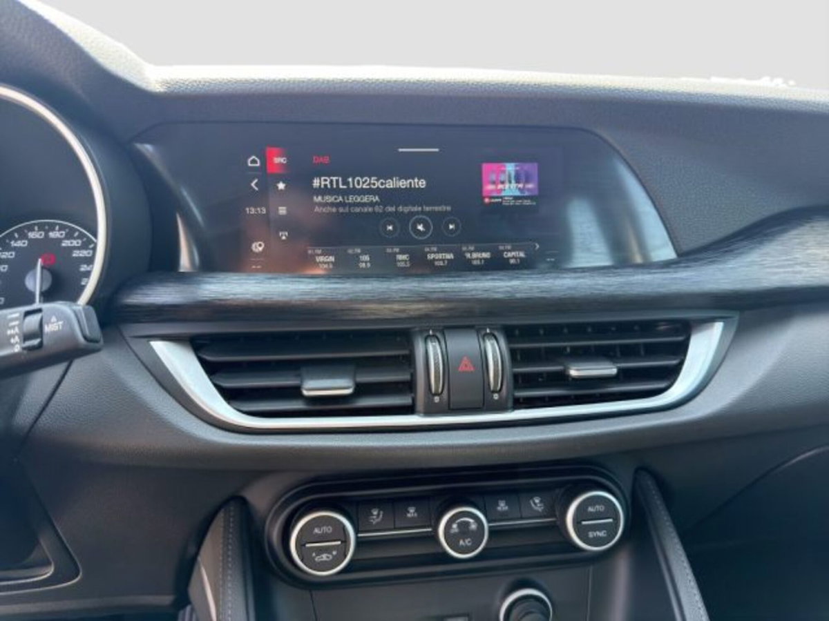Alfa Romeo Stelvio Stelvio 2.2 Turbodiesel 190 CV AT8 Q4 Business (17)