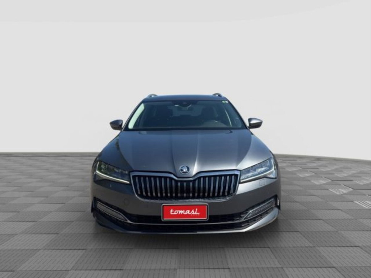 Skoda Superb Station Wagon 2.0 TDI EVO 150 CV SCR DSG Wagon Style (6)