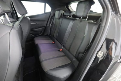 Peugeot 2008 PureTech 130 S&S EAT8 GT Pack (3)