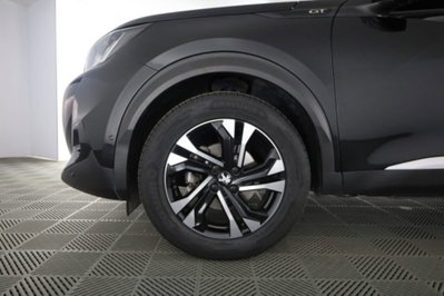 Peugeot 2008 PureTech 130 S&S EAT8 GT Pack (8)