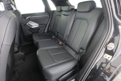 Audi Q3 Sportback 40 2.0 tdi Identity Black quattro 193cv s-tronic (3)