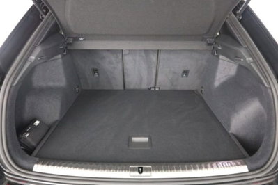 Audi Q3 Sportback 40 2.0 tdi Identity Black quattro 193cv s-tronic (6)