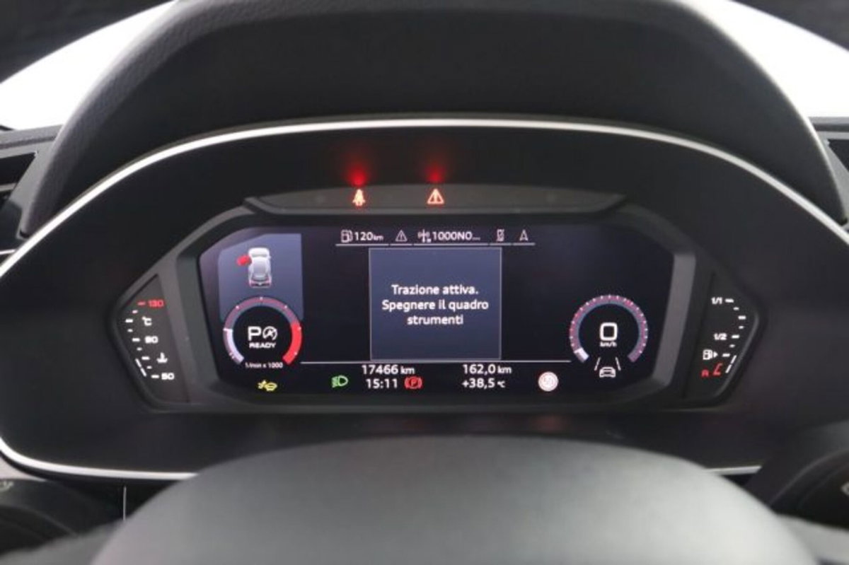 Audi Q3 Sportback 40 2.0 tdi Identity Black quattro 193cv s-tronic (7)