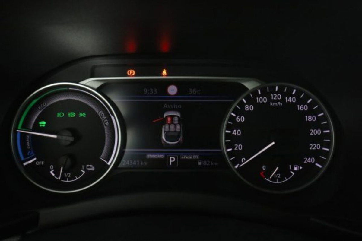 Nissan Juke 1.6 hev N-Connecta (7)