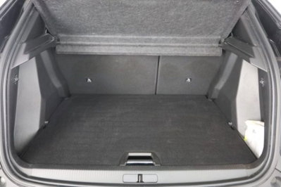 Peugeot 2008 PureTech 130 S&S EAT8 Allure Pack (6)