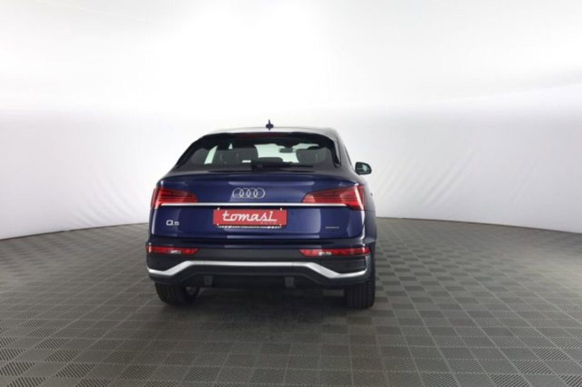 Audi Q5 Sportback 40 2.0 tdi mhev 12V S line Plus quattro s-tronic (5)