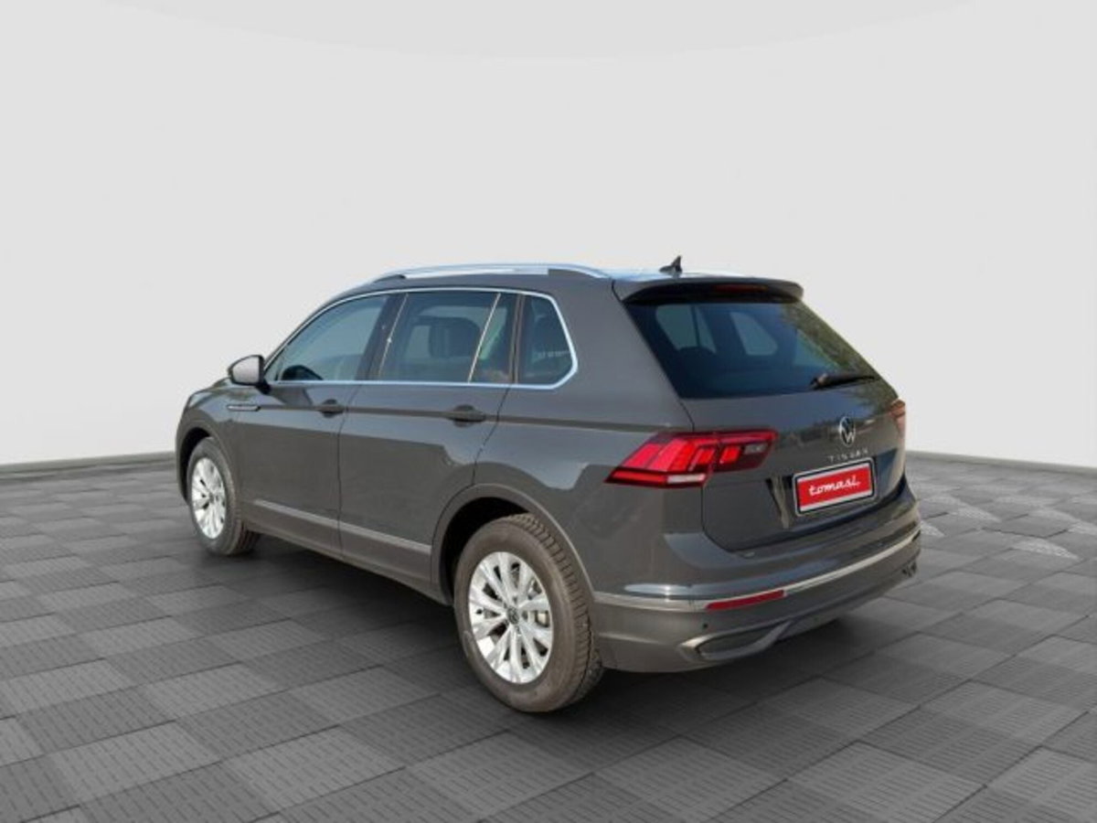 Volkswagen Tiguan 2.0 TDI 150 CV SCR DSG 4MOTION Life (3)