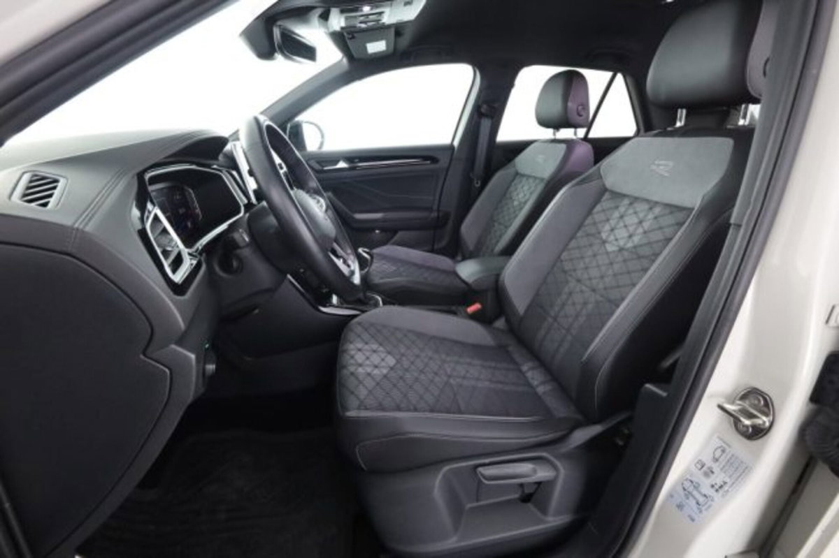 Volkswagen T-Roc 1.0 TSI R-Line (10)