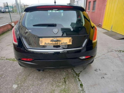 Lancia Delta 1.6 MJT DPF 105 CV Silver (6)