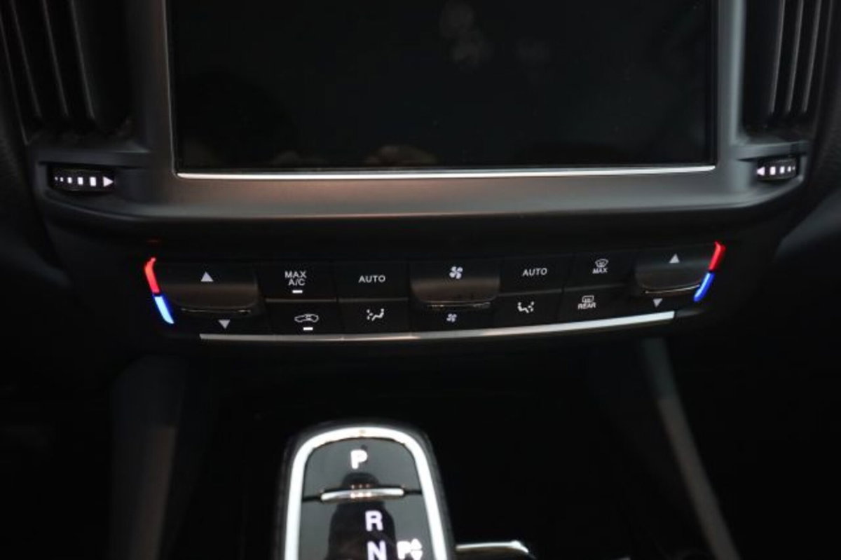Maserati Levante Levante V6 350 CV AWD Modena (12)