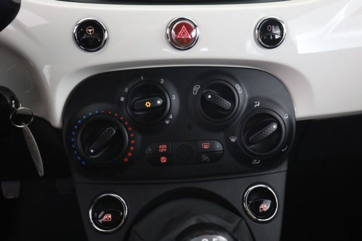 Fiat 500 1.0 Hybrid Club (8)