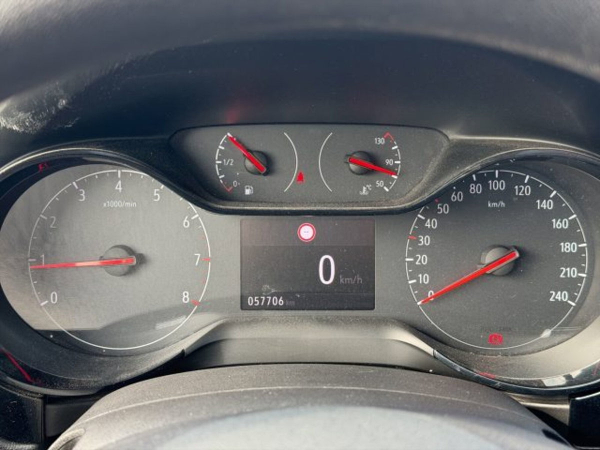 Opel Corsa 1.2 100 CV Edition (15)