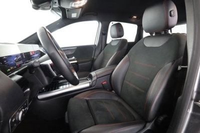 Mercedes-Benz CLA Shooting Brake 180 d Automatic Shooting Brake Premium (2)