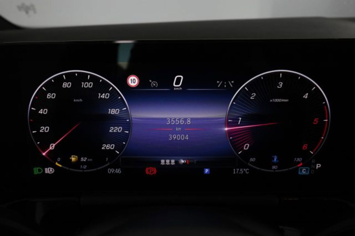 Mercedes-Benz CLA Shooting Brake 180 d Automatic Shooting Brake Premium (7)