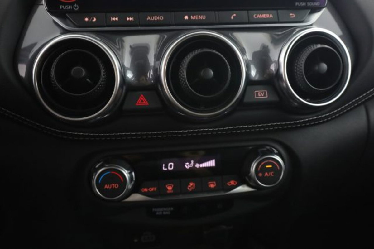 Nissan Juke 1.6 hev N-Connecta (13)