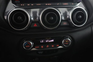 Nissan Juke 1.6 hev N-Connecta (13)