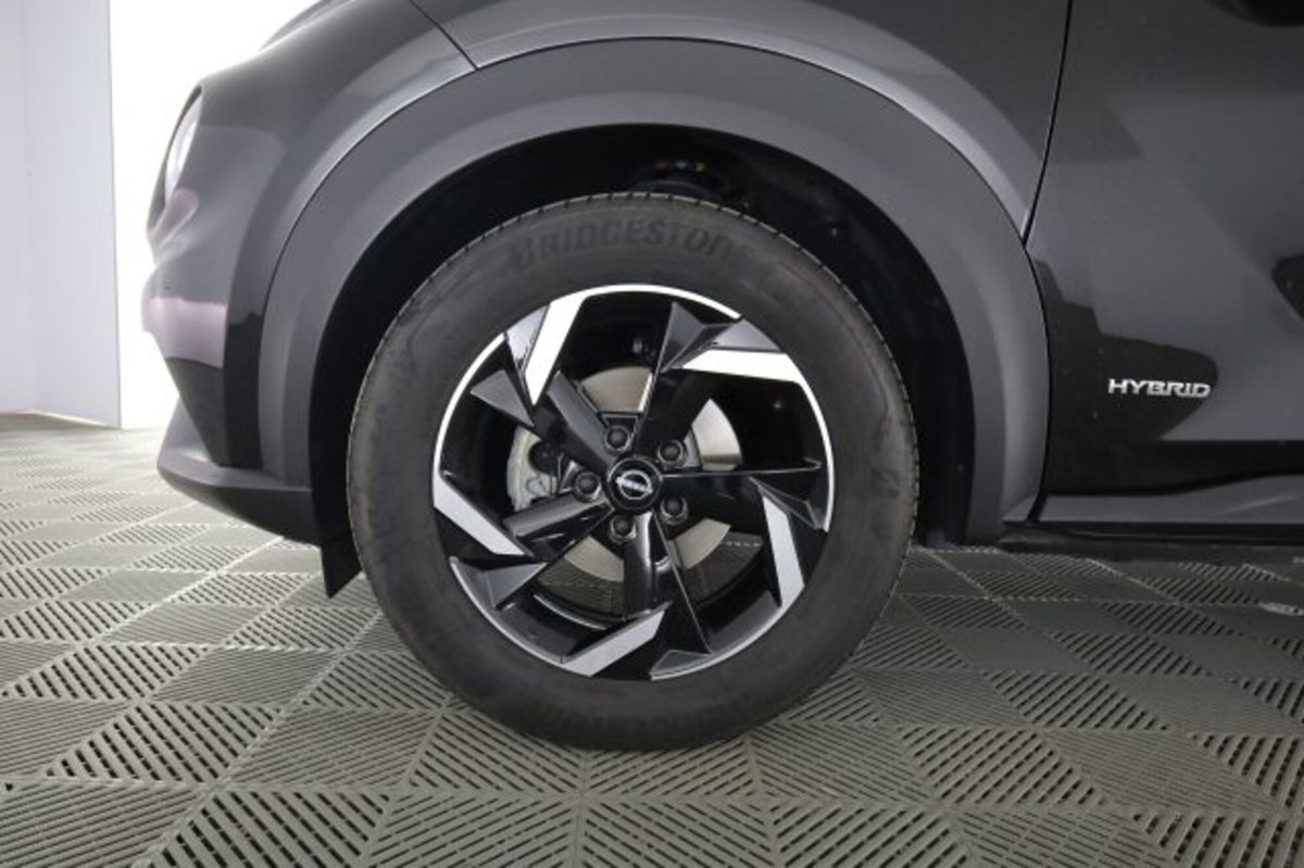 Nissan Juke 1.6 hev N-Connecta (8)