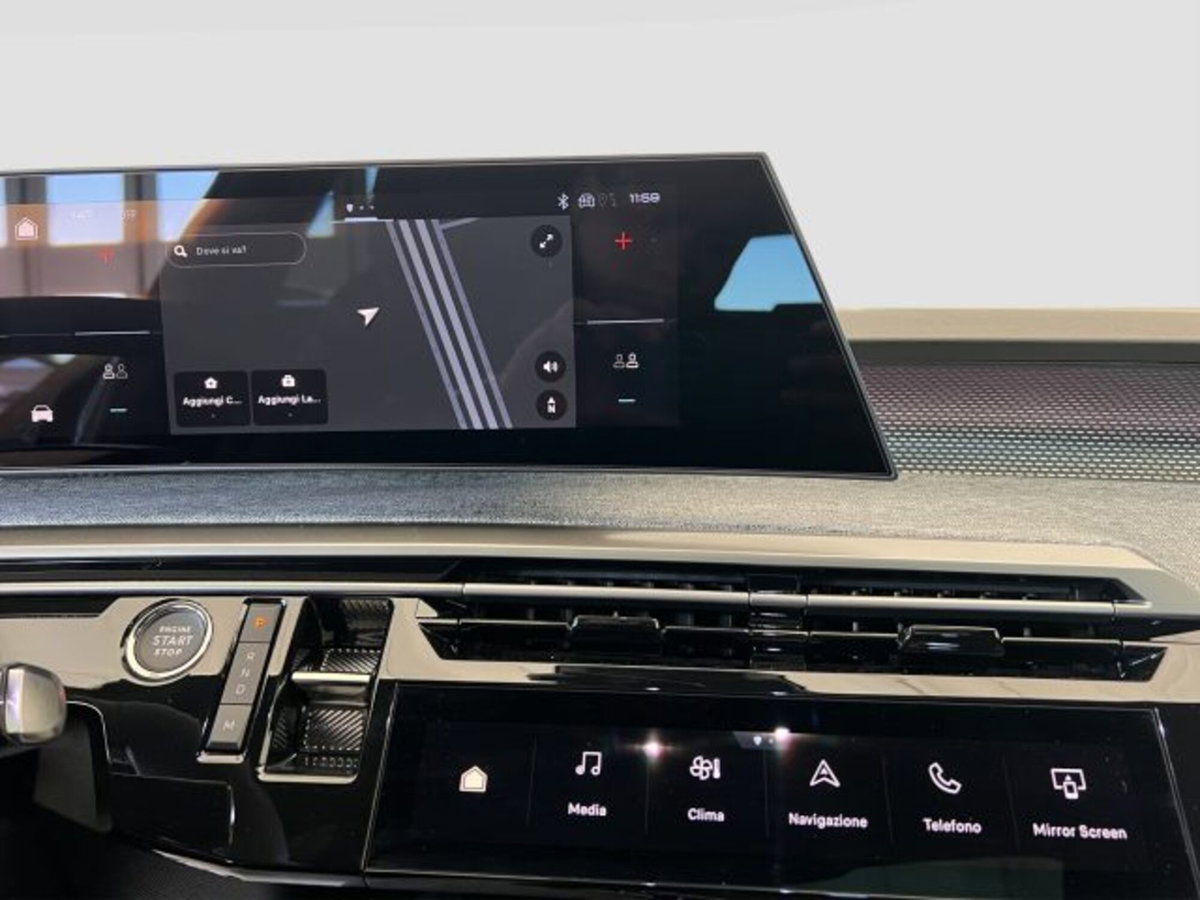 Peugeot 3008 1.2 hybrid GT 145cv e-dcs6 (16)