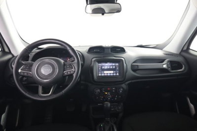 Jeep Renegade 1.3 T4 DDCT Limited (4)